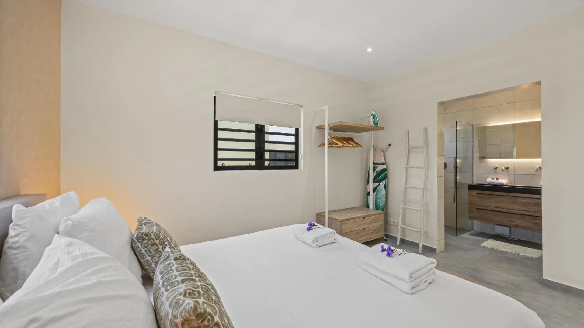 Villa Solana Met Privezwembad, Mambo Beach Willemstad