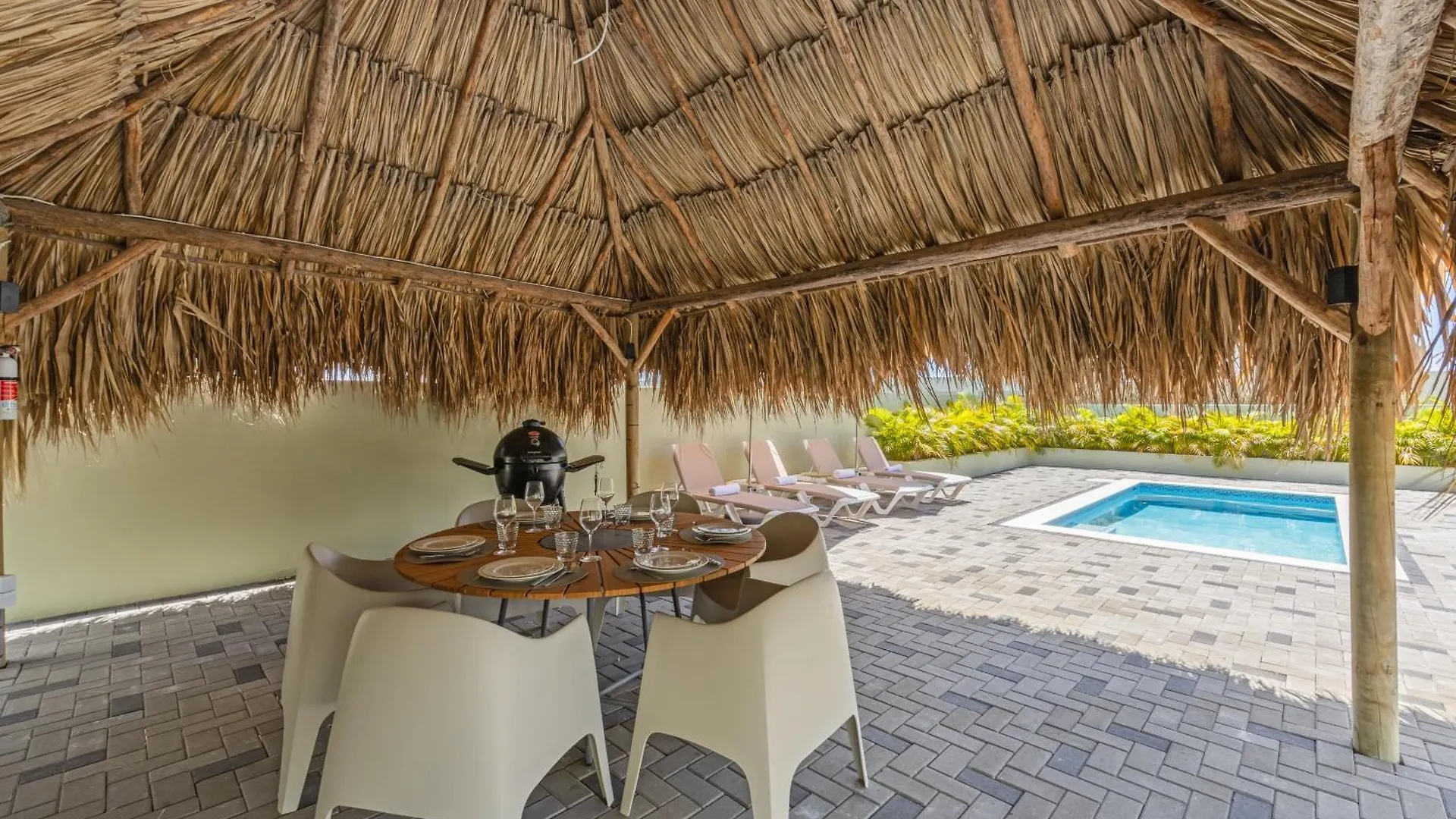 Villa Solana Met Privezwembad, Mambo Beach Willemstad